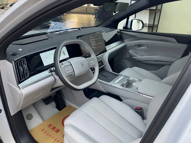 BYD Song Ultra — Фото автомобиля 4