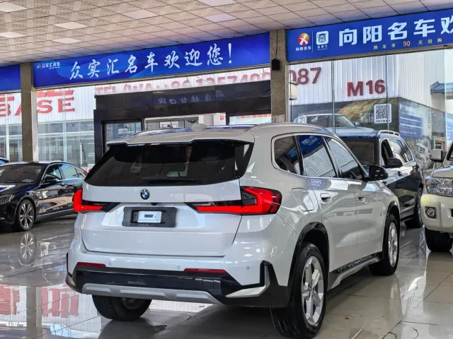 BMW X1 — Фото автомобиля 4