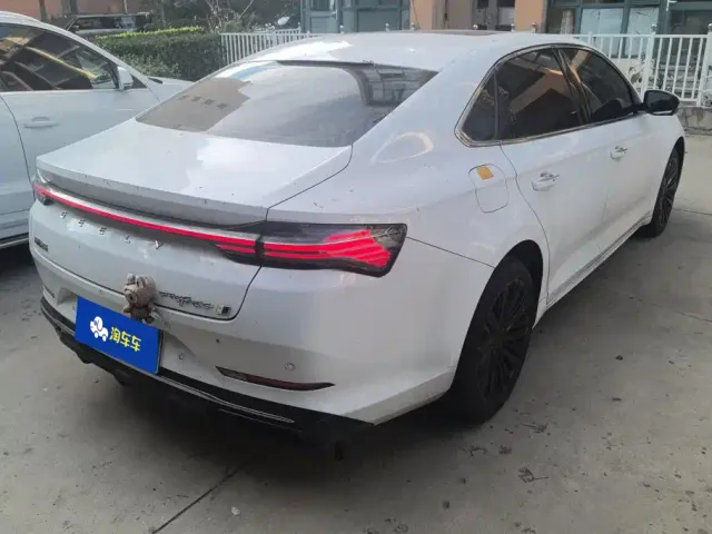 Geely Xingrui — Фото автомобиля 3
