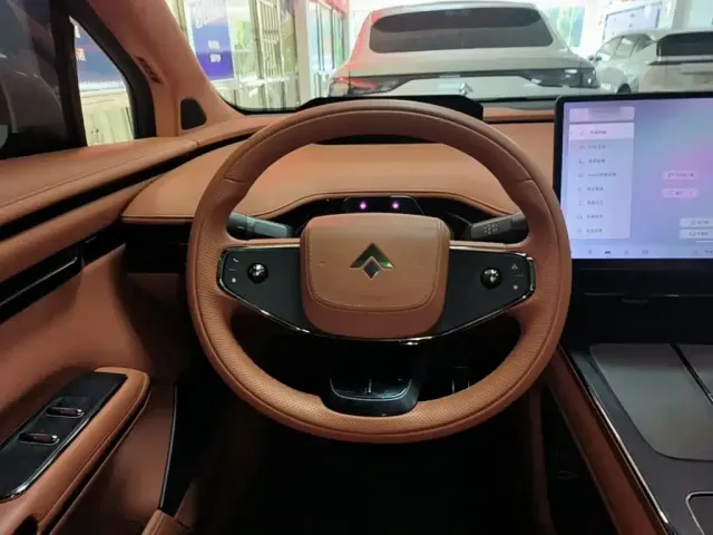 GAC Hyptec HT — Фото автомобиля 10