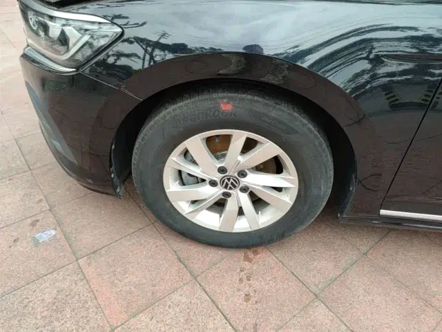 Volkswagen Passat — Фото автомобиля 22