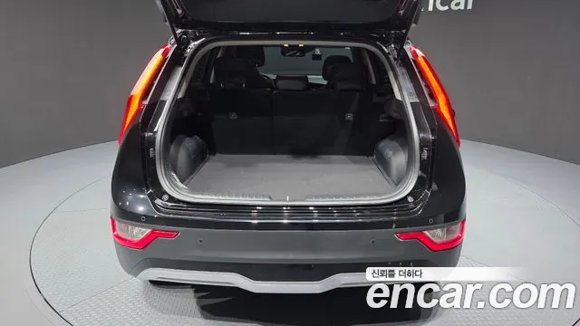 Kia Niro New — Фото автомобиля 26