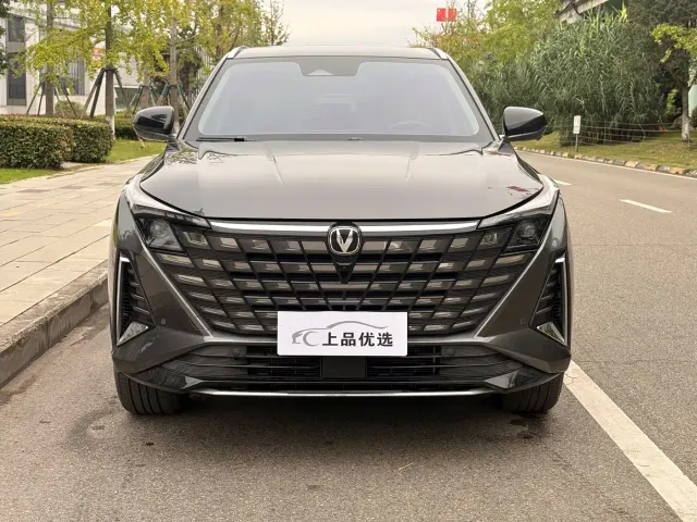 Changan CS75 — Фото автомобиля 2