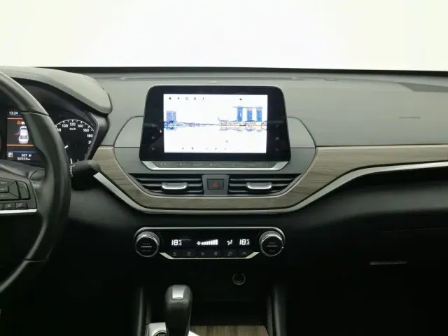 Nissan Teana — Фото автомобиля 12