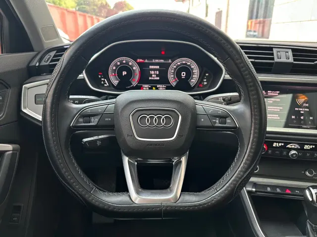 Audi Q3 — Фото автомобиля 9