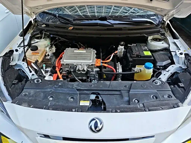Dongfeng Fengshen E70 — Фото автомобиля 19