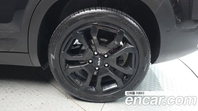 Kia Seltos — Фото автомобиля 5