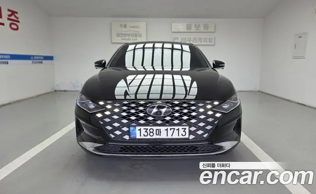 Hyundai Grandeur Grandeur (New) Hybrid — Фото автомобиля 3