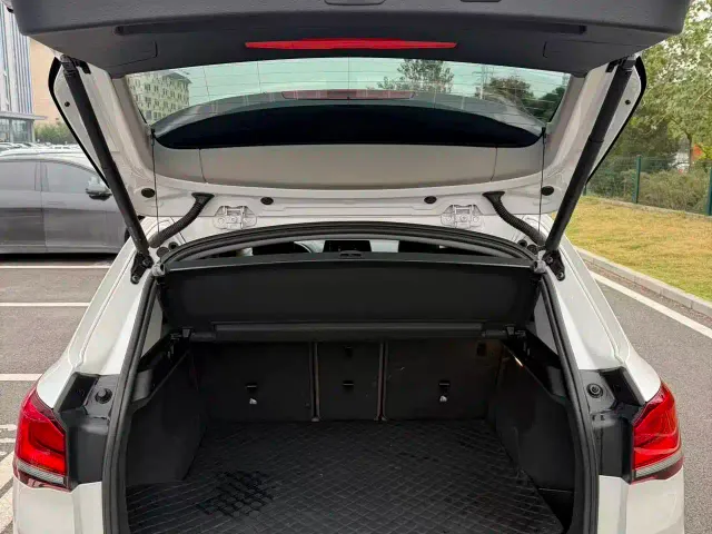 BMW X1 — Фото автомобиля 15