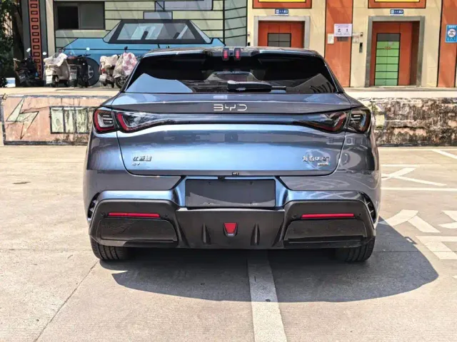 BYD Seal 06 GT — Фото автомобиля 17