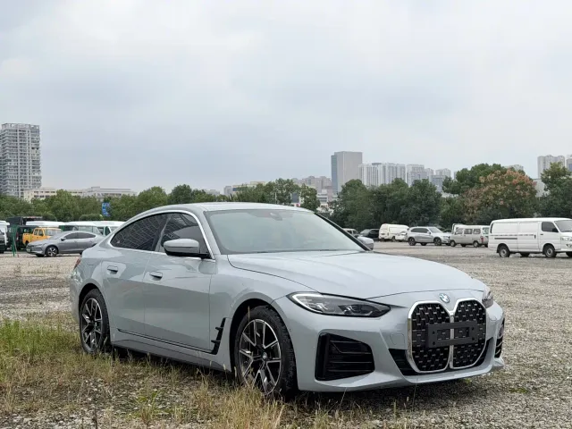 BMW 4 Series — Фото автомобиля 3