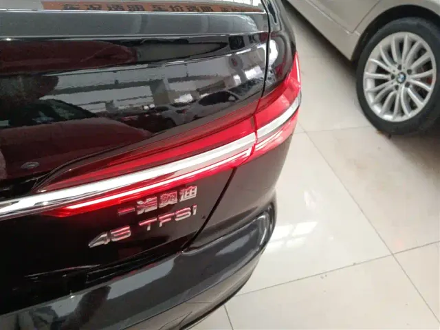 Audi A6L — Фото автомобиля 23
