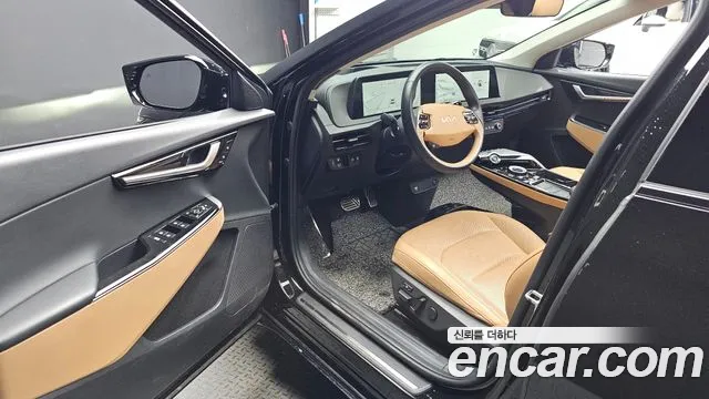 Kia EV6 — Фото автомобиля 14