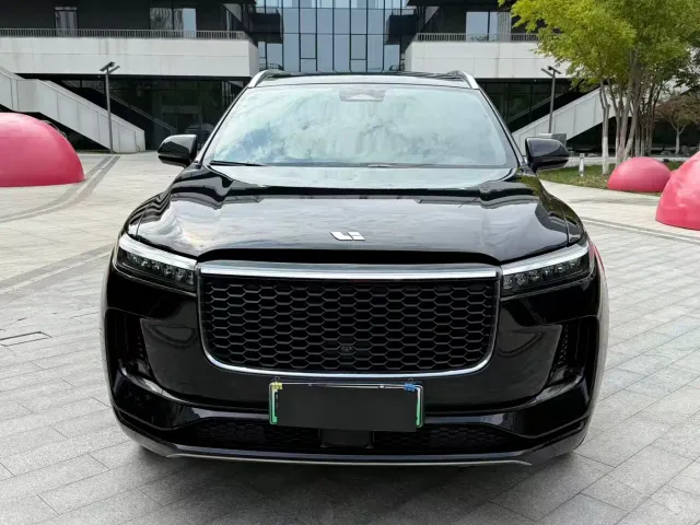 Li Auto ONE — Фото автомобиля 2