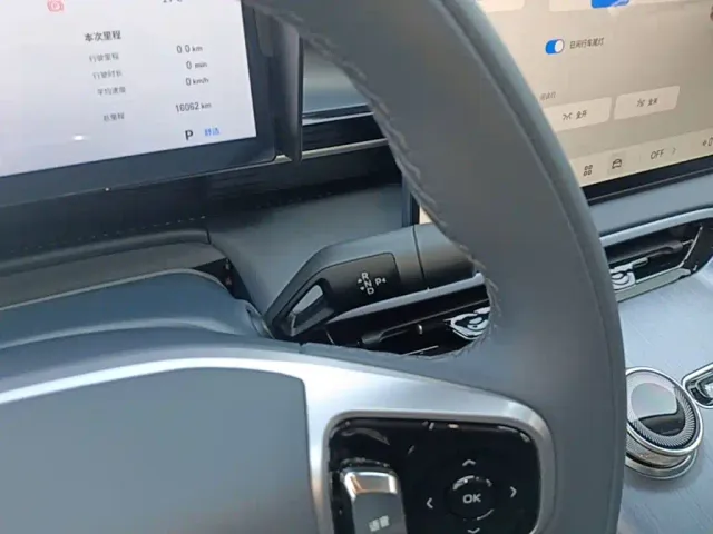 Geely Galaxy E5 — Фото автомобиля 13