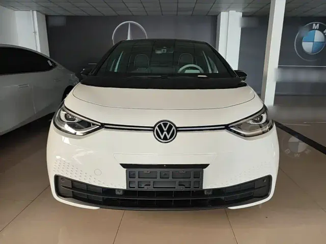 Volkswagen ID.3 — Фото автомобиля 2