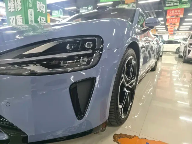 Xiaomi SU7 — Фото автомобиля 10