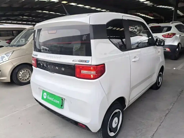 Wuling Hongguang Mini EV — Фото автомобиля 6