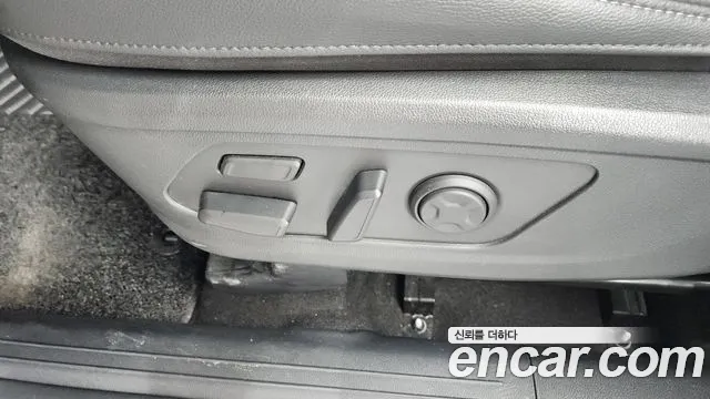 Kia Sorento Sorento 4-е поколение Бензин 2.5T 4WD — Фото автомобиля 24