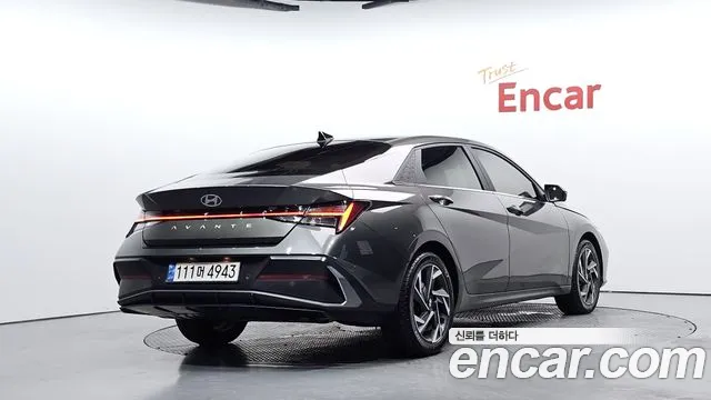 Фотография автомобиля — Hyundai Avante CN7