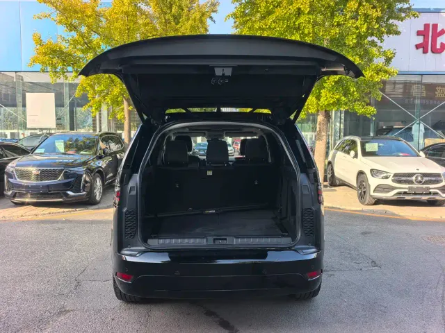 Land Rover Discovery — Фото автомобиля 14