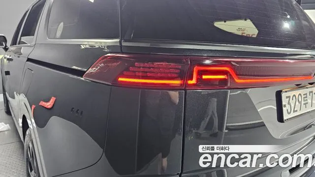 Kia Canival Carnival 4 поколение Дизель 7 мест Signature — Фото автомобиля 23