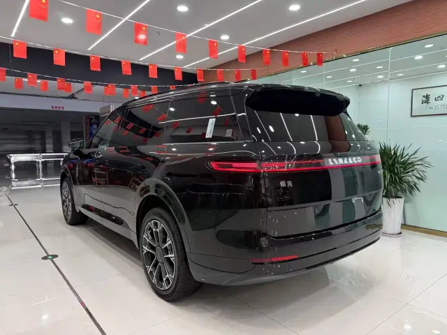 Lynk & Co 900 — Фото автомобиля 4