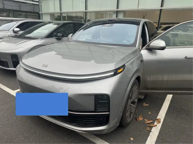 Фотография автомобиля — Li Auto L9