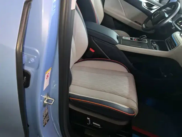 WEY Macchiato DHT-PHEV 2021 1.5L Master Edition — Фото автомобиля 24
