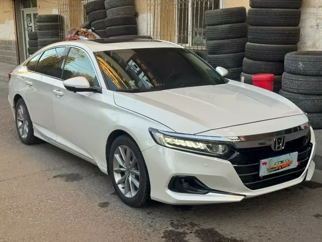 Фотография автомобиля — Honda Accord