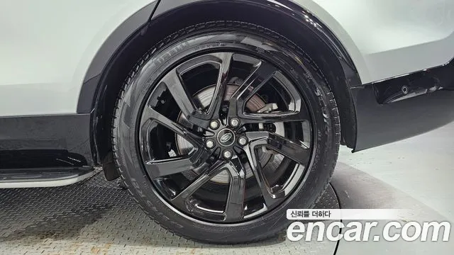 Land Rover Discovery — Фото автомобиля 6
