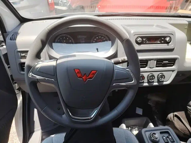 Wuling Yangguang — Фото автомобиля 10