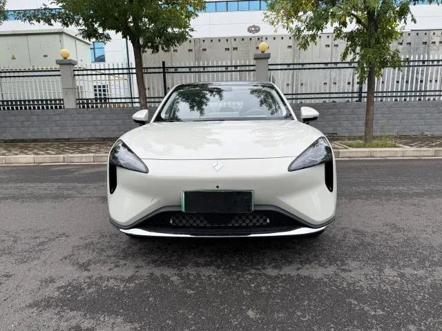 Фотография автомобиля — Baojun Yunhai