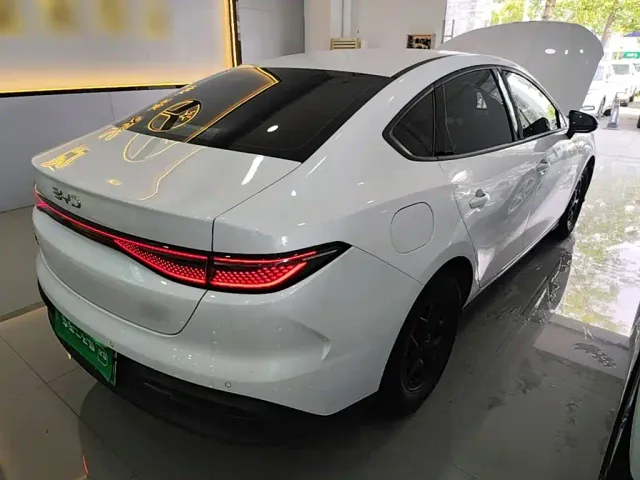 BYD Seal 05 DM-i — Фото автомобиля 6
