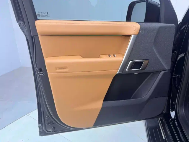 iCAR V27 — Фото автомобиля 15