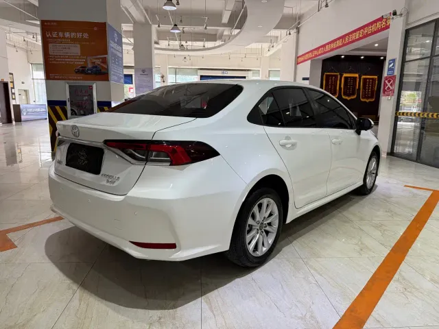 Toyota Corolla — Фото автомобиля 4