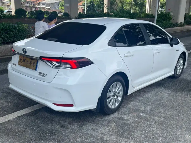 Toyota Corolla — Фото автомобиля 12