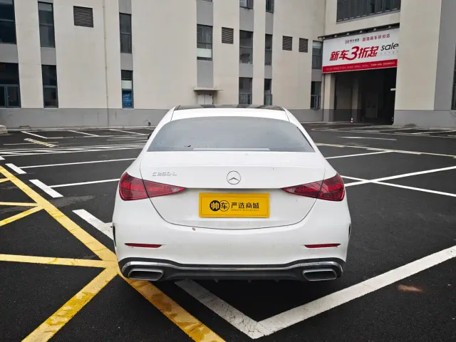 Mercedes-Benz C-Class — Фото автомобиля 4