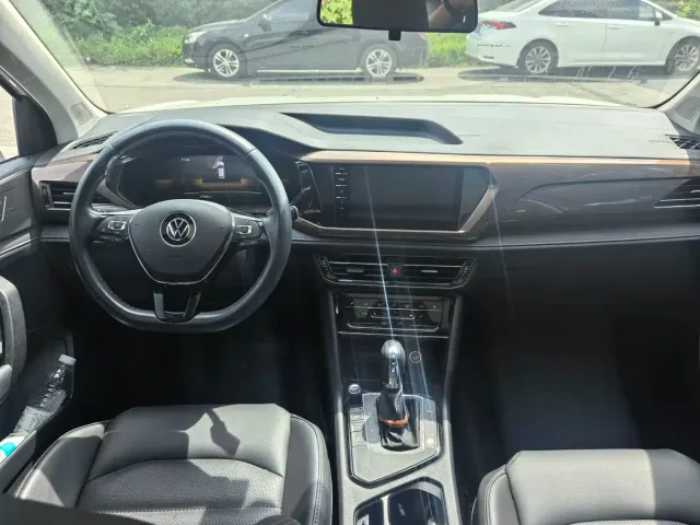 Volkswagen Tharu — Фото автомобиля 5