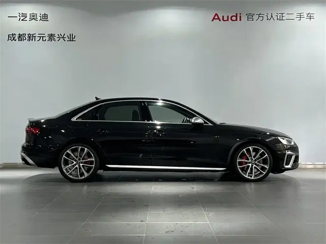 Audi S4 — Фото автомобиля 3