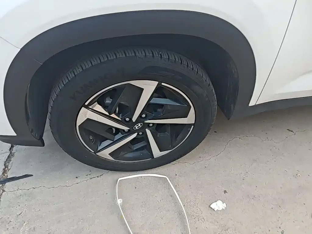 Hyundai Beijing Hyundai ix35 2021 240TGDi DCT 2WD GLS Leading Edition — Фото автомобиля 22
