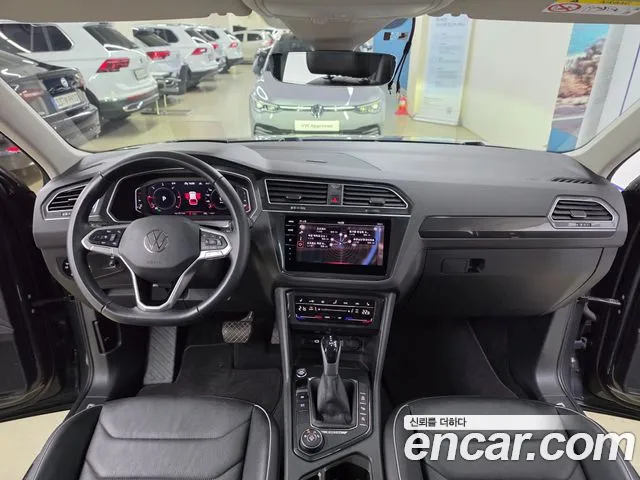 Volkswagen Tiguan — Фото автомобиля 2