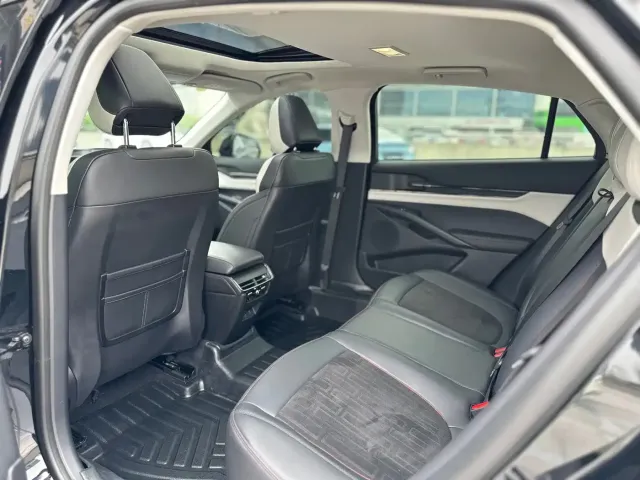 Ford Mondeo — Фото автомобиля 12
