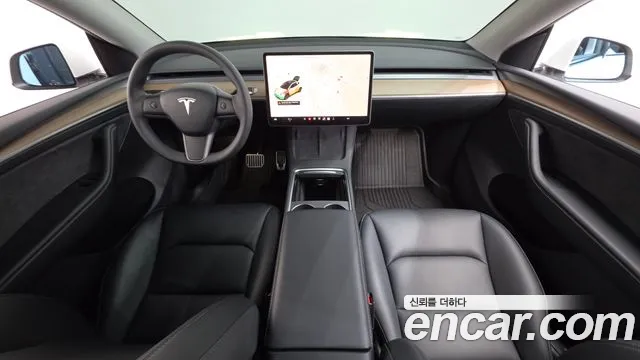 Tesla Model Y — Фото автомобиля 7