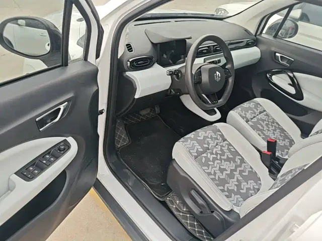 Leapmotor T03 — Фото автомобиля 15