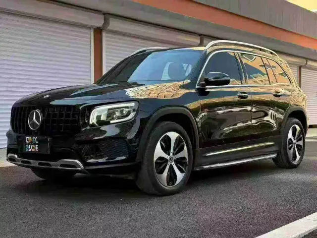 Фотография автомобиля — Mercedes-Benz GLB-Class