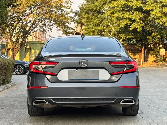 Honda Accord — Фото автомобиля 22