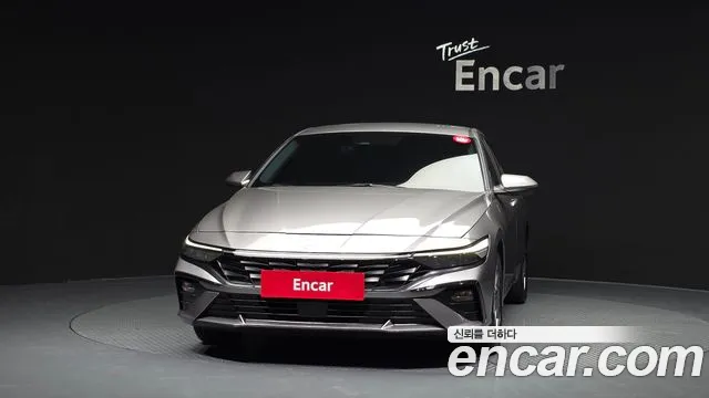 Hyundai AVANTE Новый Avante (CN7) — Фото автомобиля 3