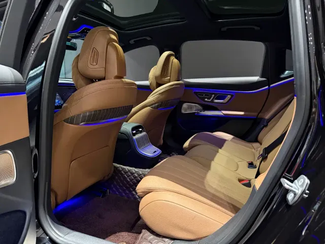 Mercedes-Benz E-Class — Фото автомобиля 9