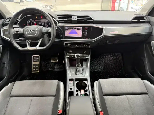 Audi Q3 — Фото автомобиля 22